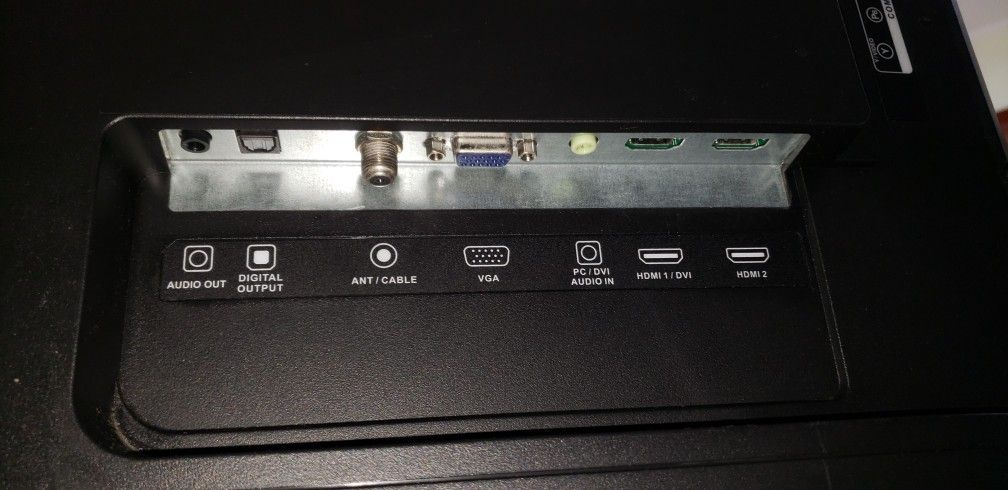 Dynex 32" TV - photo 3