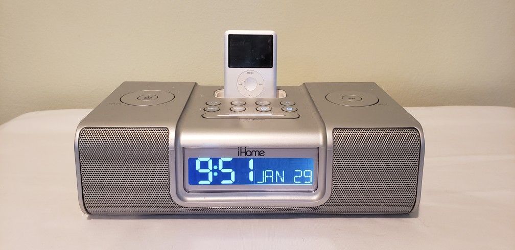 iPod Shuffle 4G With IHome Speaker - photo 3