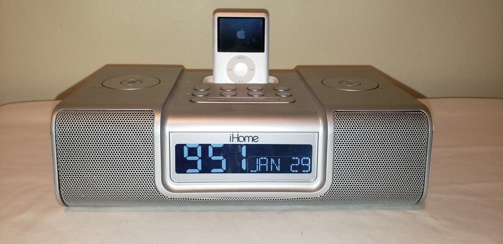 iPod Shuffle 4G With IHome Speaker - photo 4