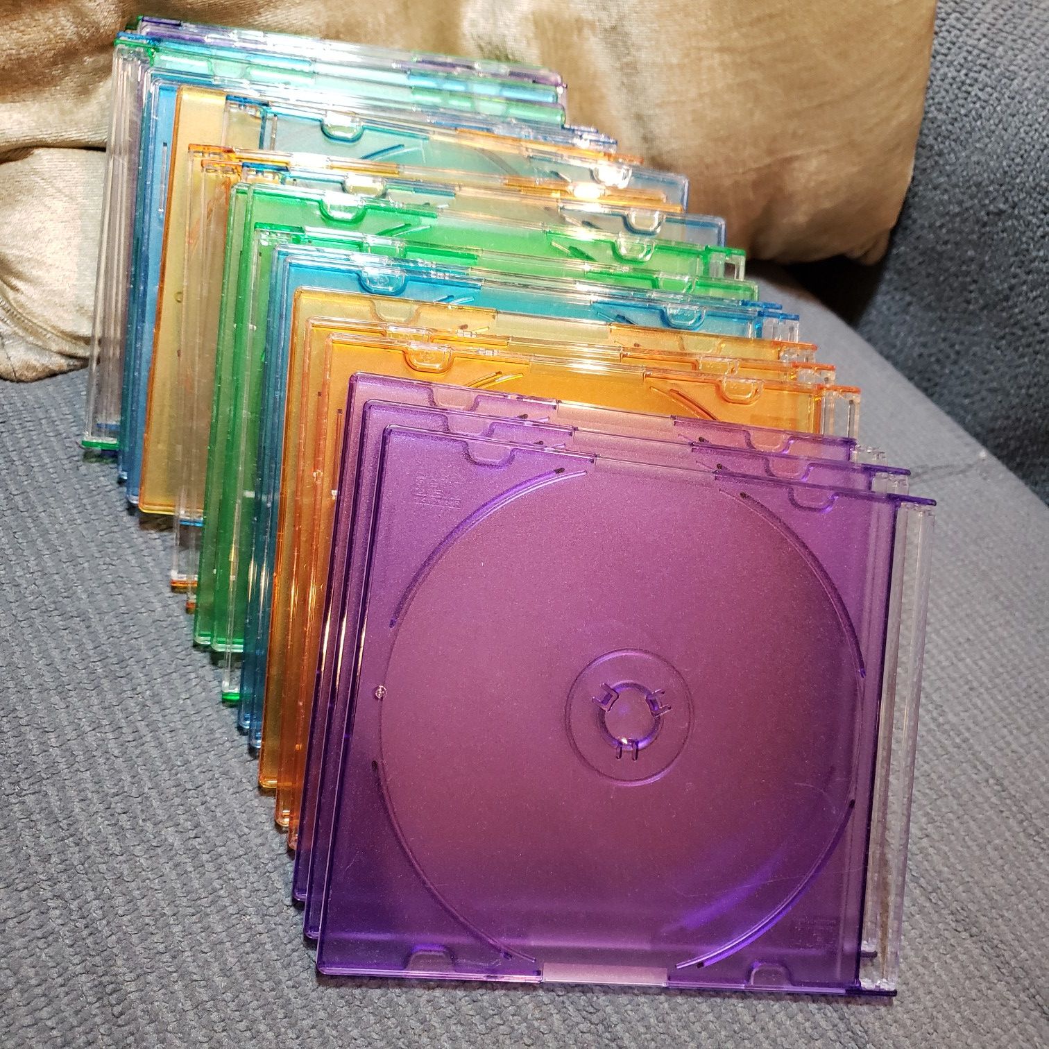30 CD /DVD Cases - photo 2