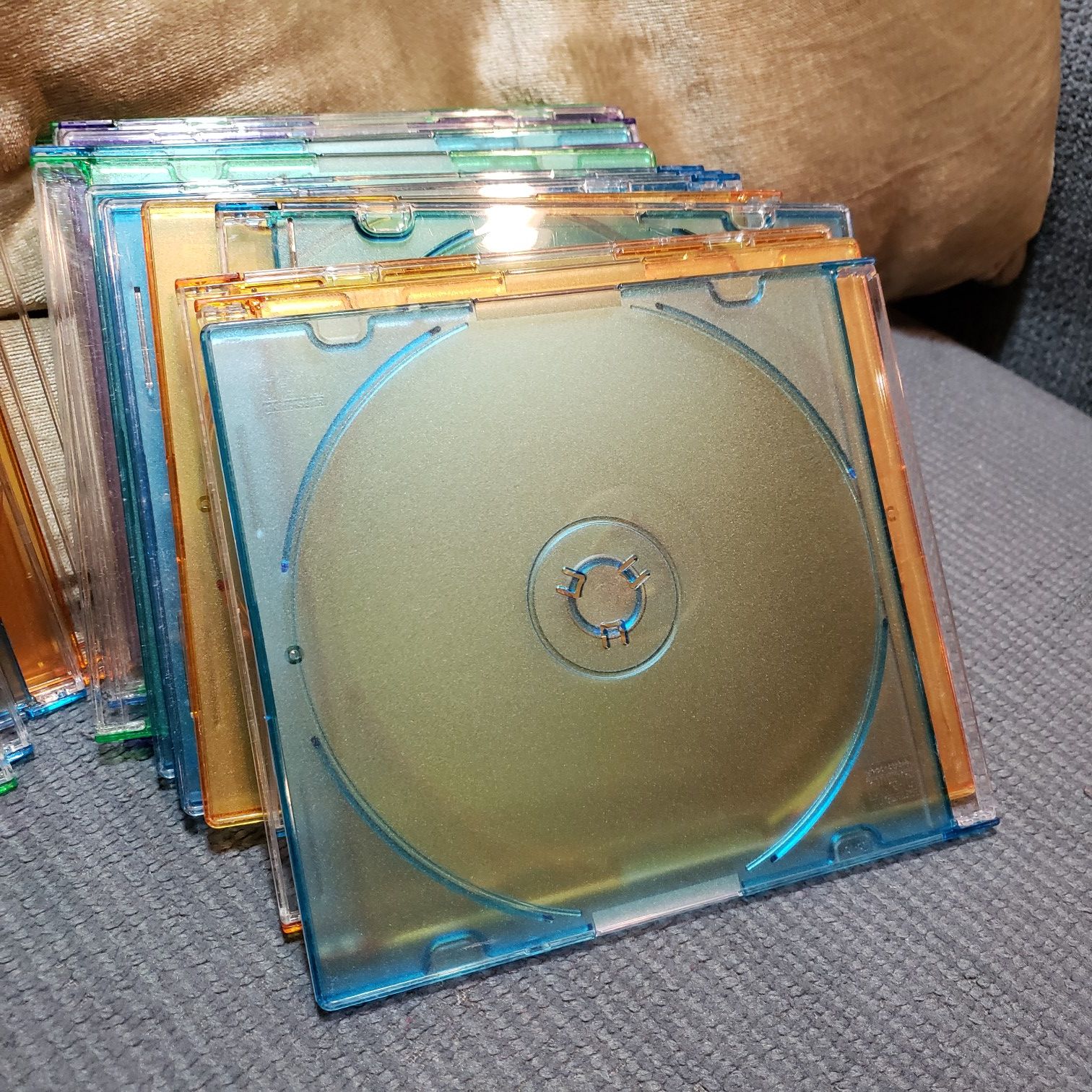 30 CD /DVD Cases - photo 4