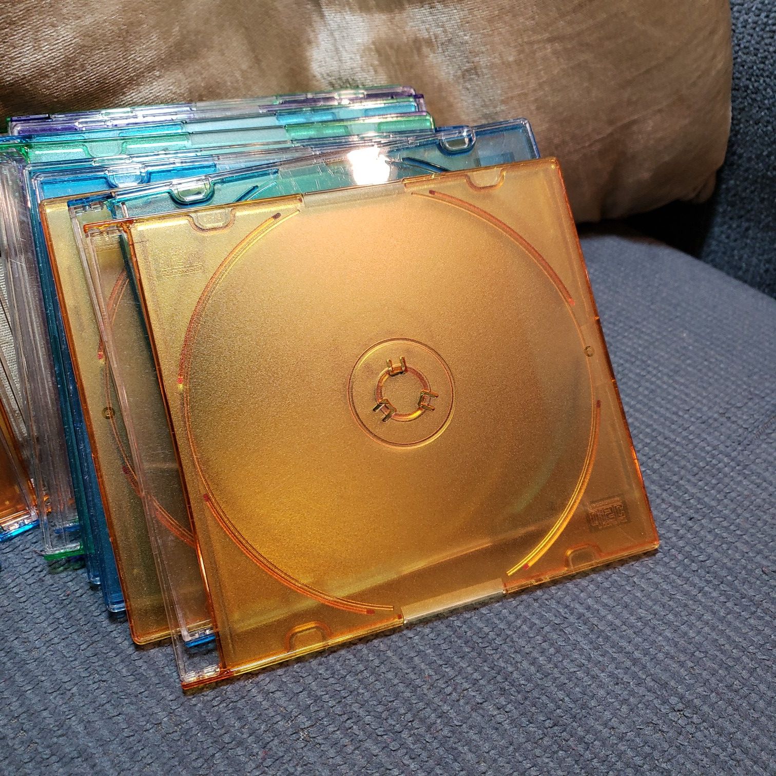 30 CD /DVD Cases - photo 5