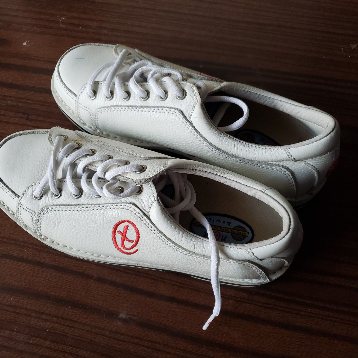 Bowling shoes Size 8 1/2. Left handed