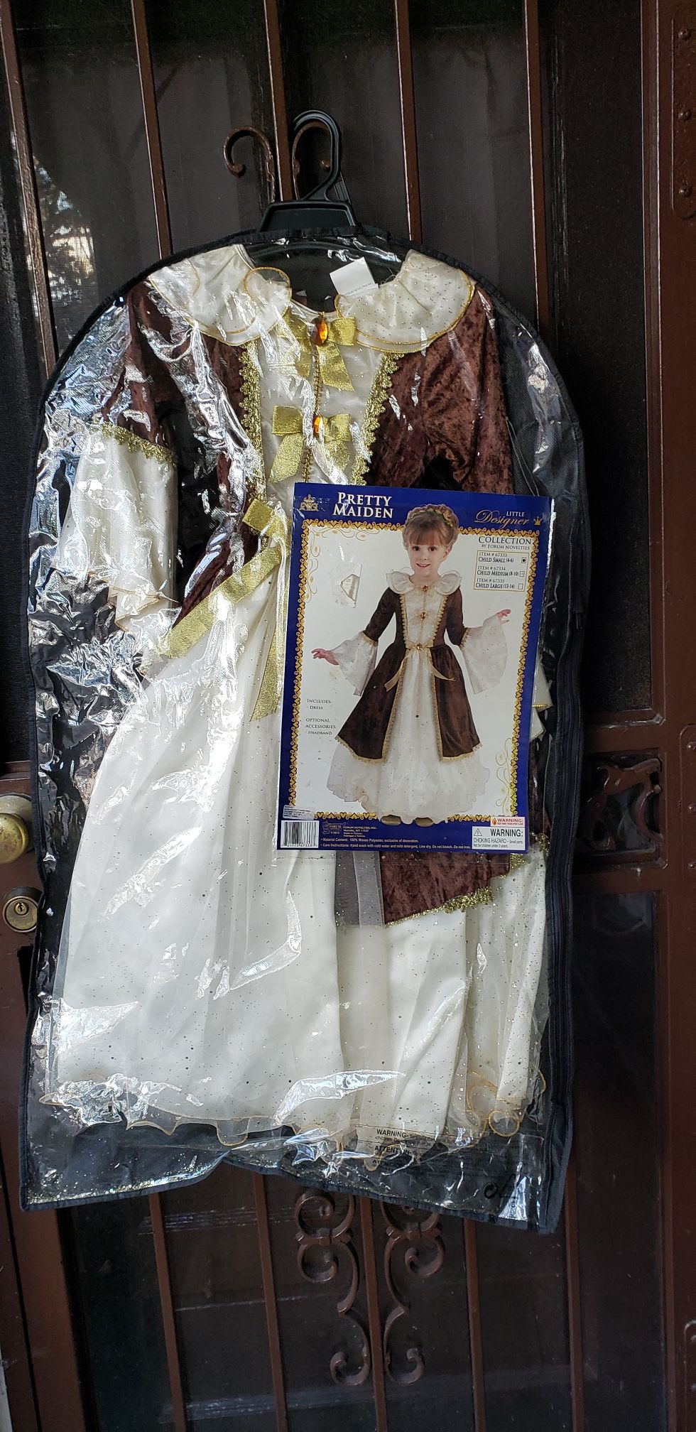 Halloween costume. Kid size Small 4-6. - photo 2