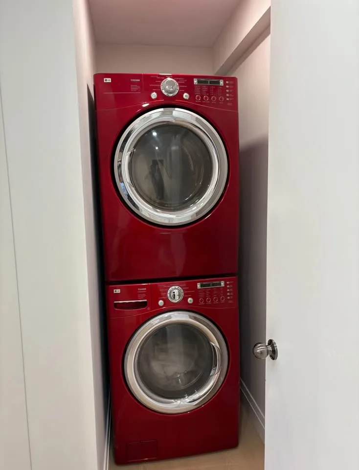 4 Beds 2 Baths - House image indicator(7)