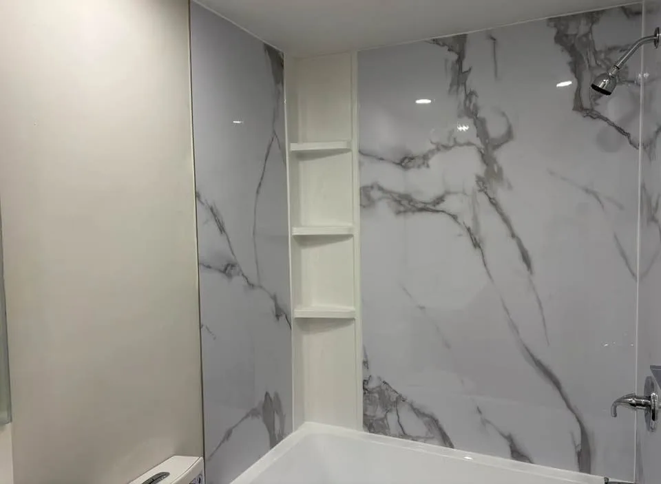 4 Beds 2 Baths - House image indicator(8)