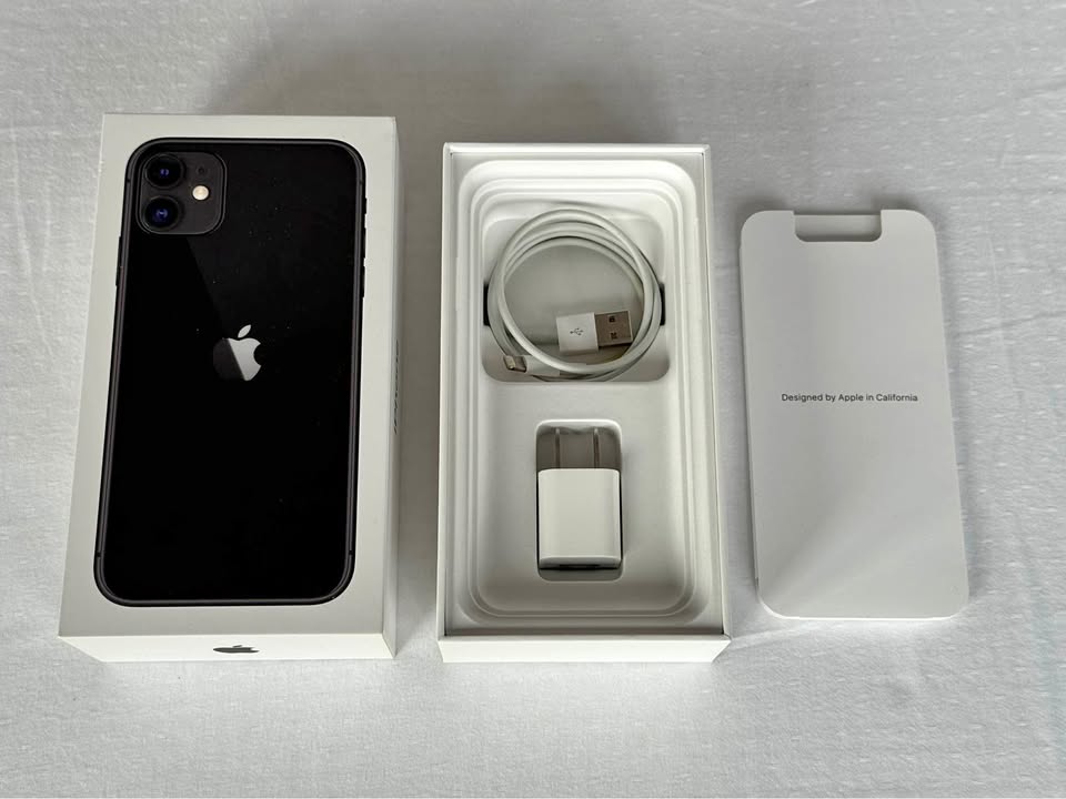 iPhone 11 64GB Black (unlocked) - Mint condition