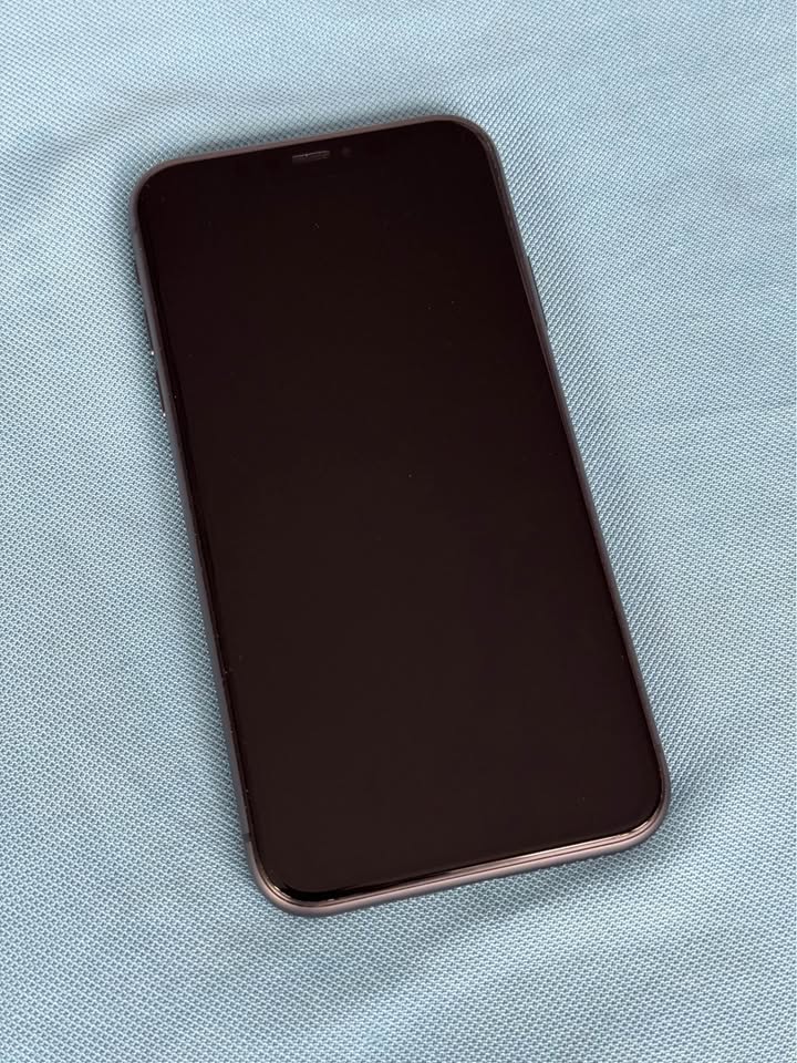iPhone 11 64GB Black (unlocked) - Mint condition - photo 5