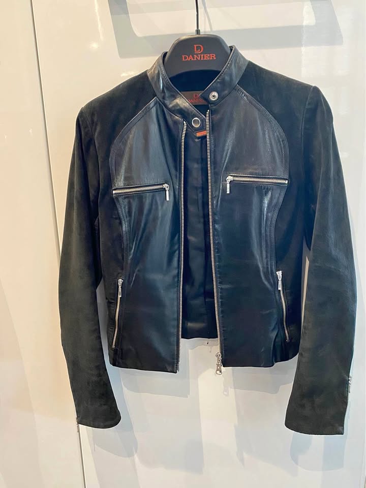 Danier Lamb Leather/Suede Bomber - Black