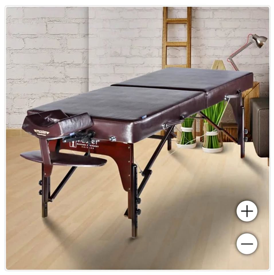 Master Carlyle 31-in. Portable Massage Table