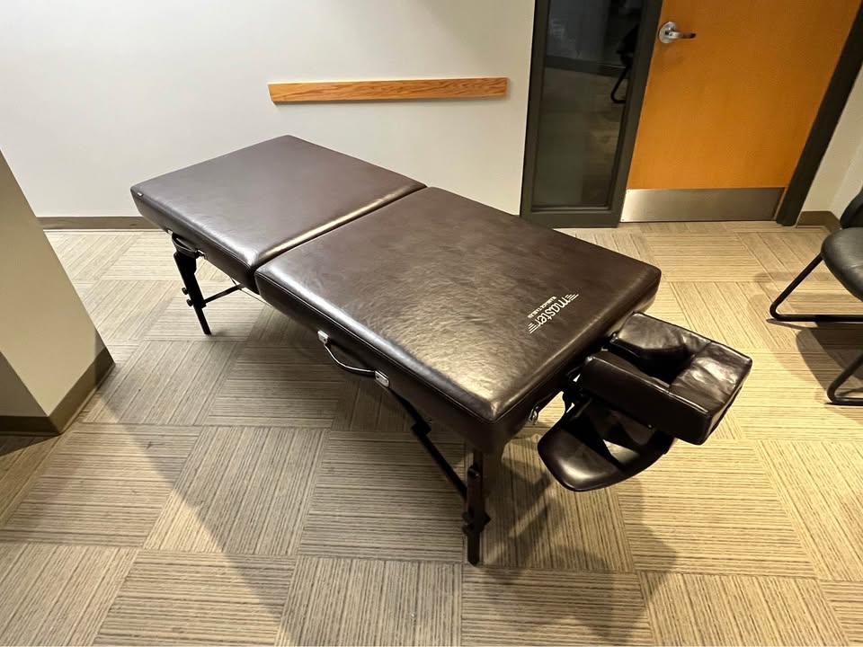 Master Carlyle 31-in. Portable Massage Table - photo 5