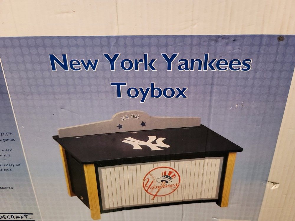 Yankees Wooden Toy Box - photo 2
