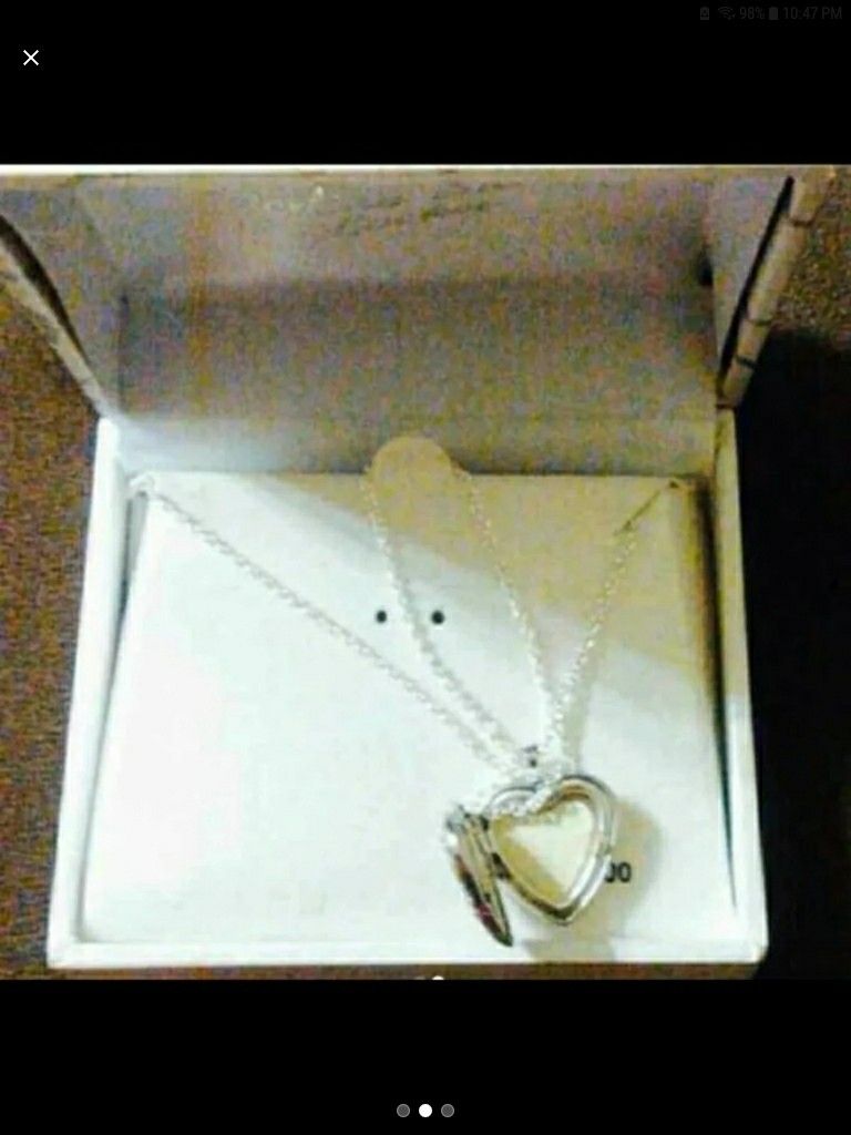 Mom locket - photo 2