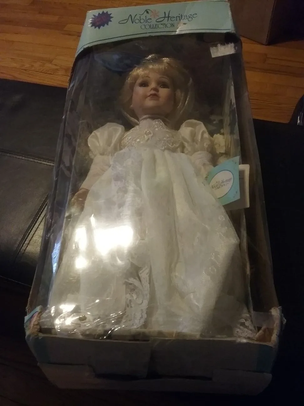 Porcelain doll image indicator(9)