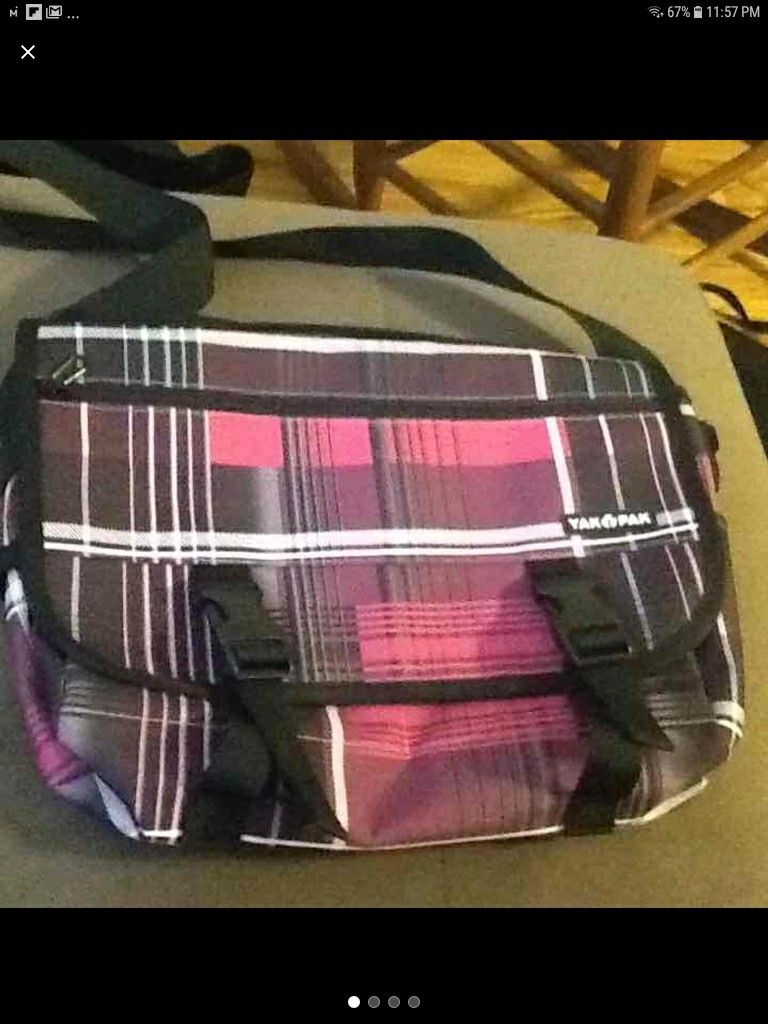 New yak pak messenger bag