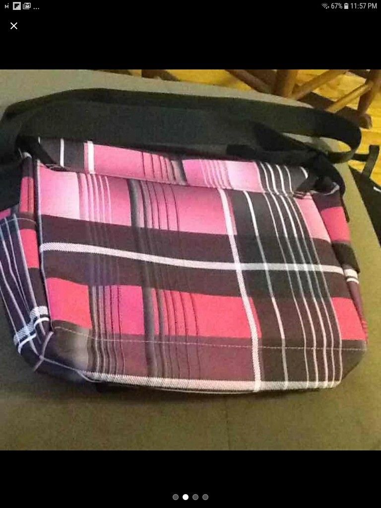 New yak pak messenger bag - photo 2