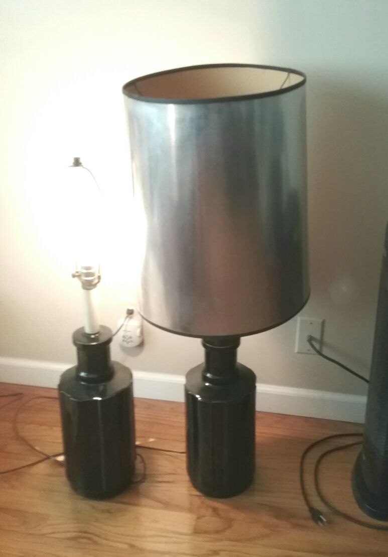 Set of two working lamps and shades - photo 4