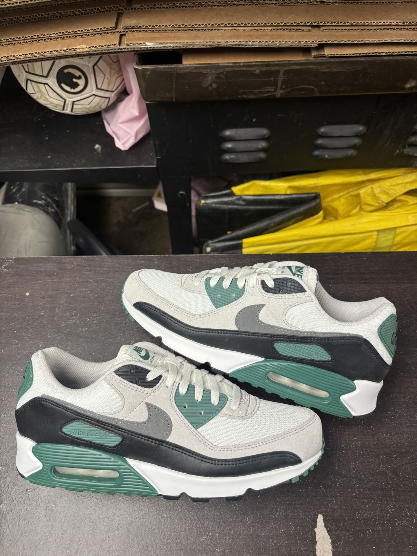Nike Air Max 90 Evergreen Aura