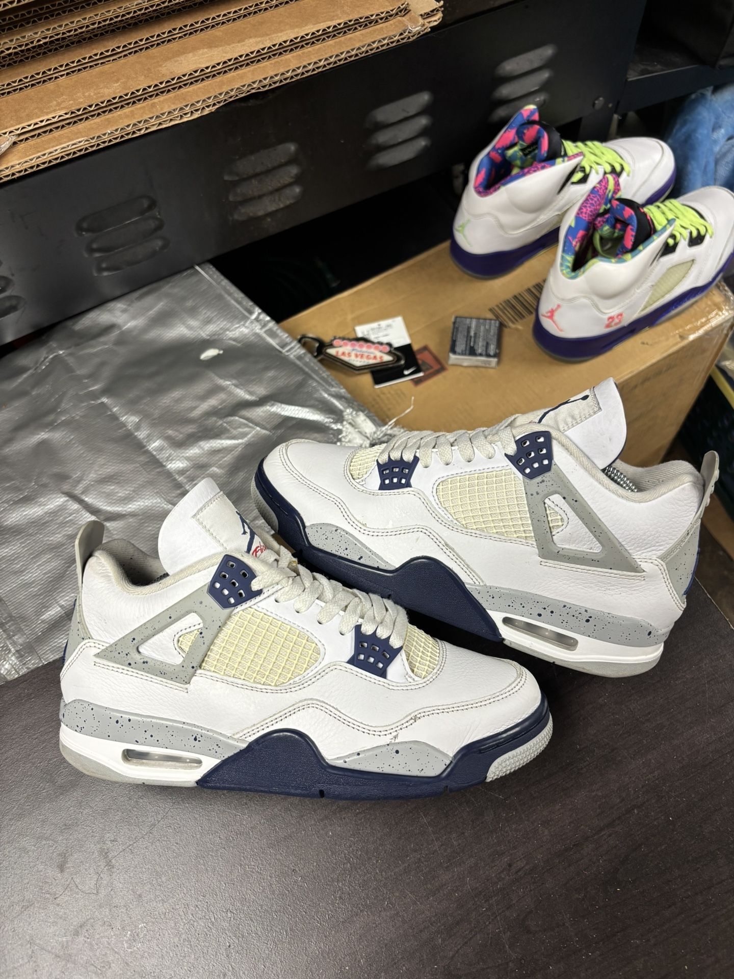 Air Jordan 4 Midnight Navy