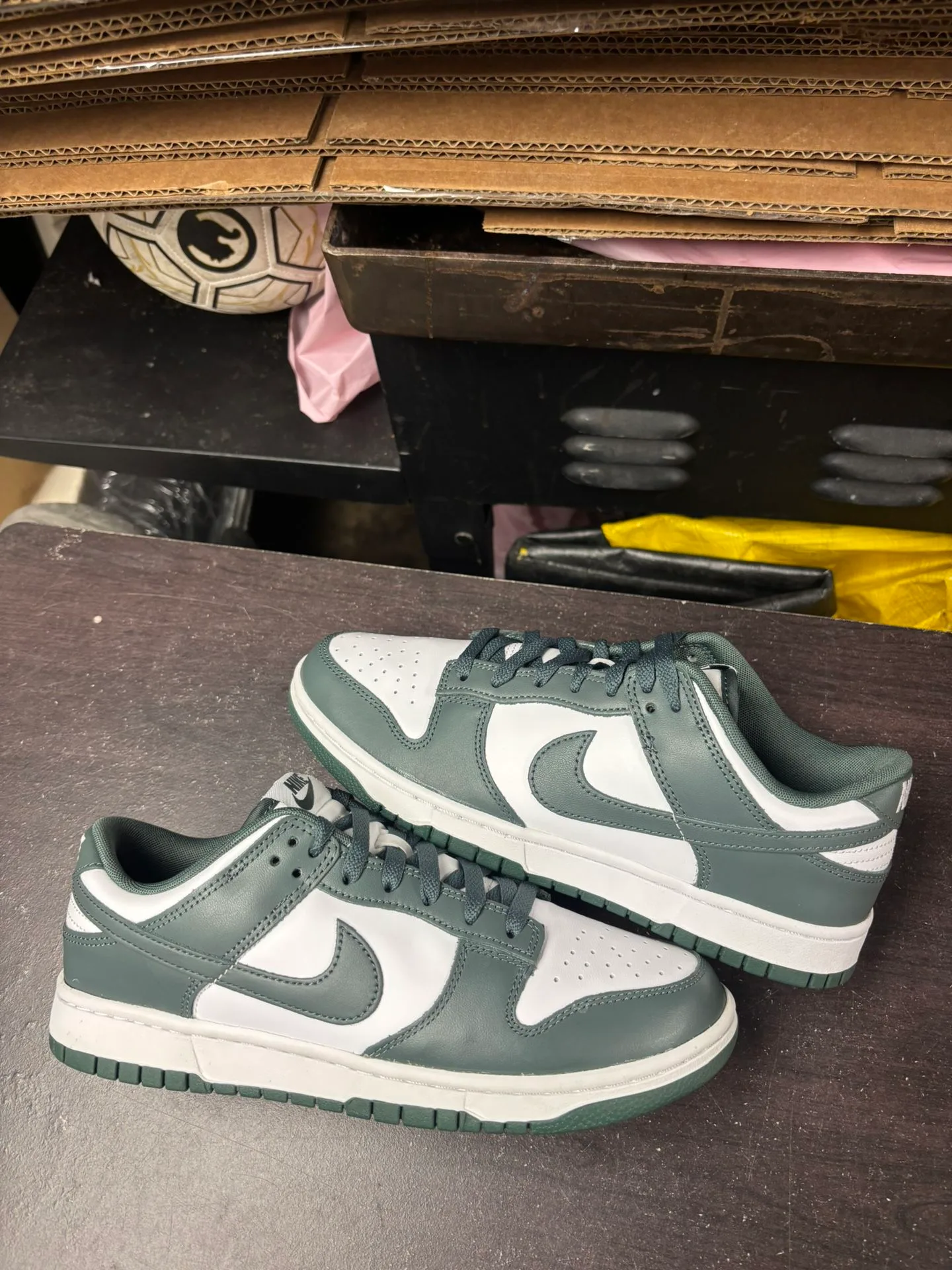 Nike Dunk Low Vintage Green thumbnail
