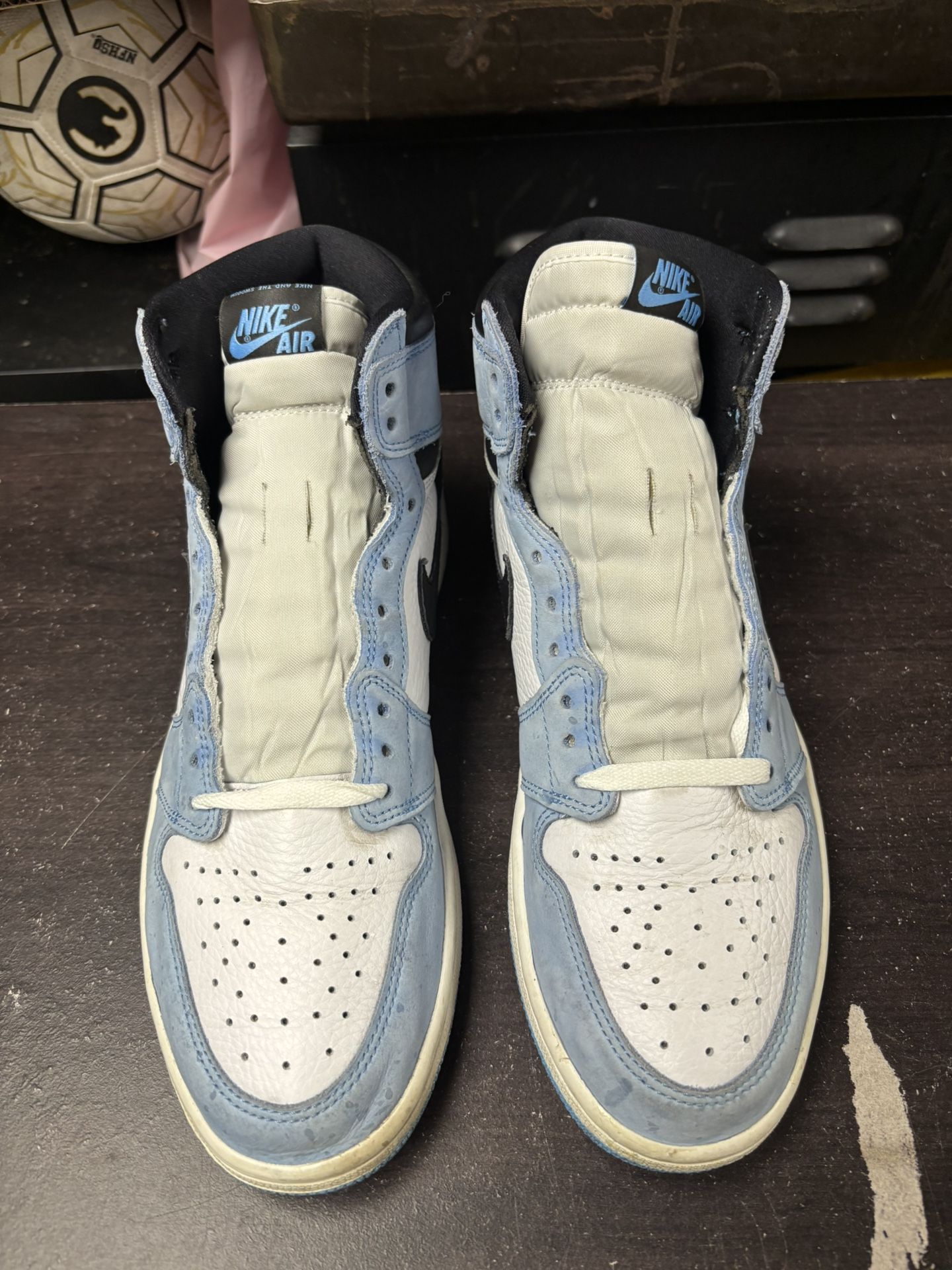 Air Jordan 1 High University Blue - photo 2