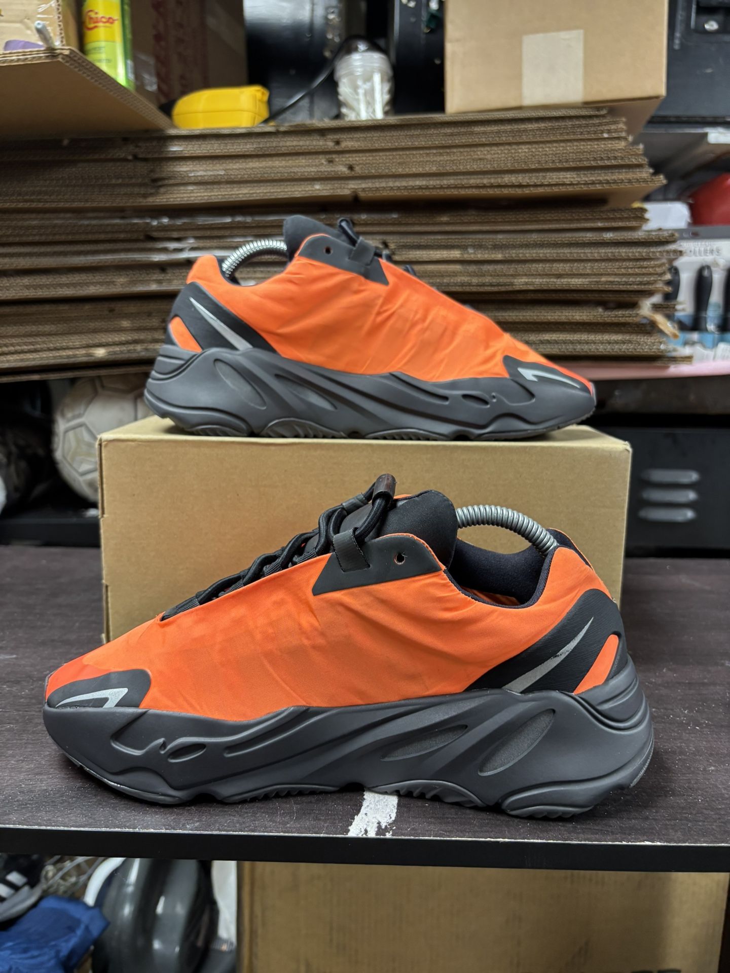 Adidas Yeezy 700 MNVN Orange - photo 5