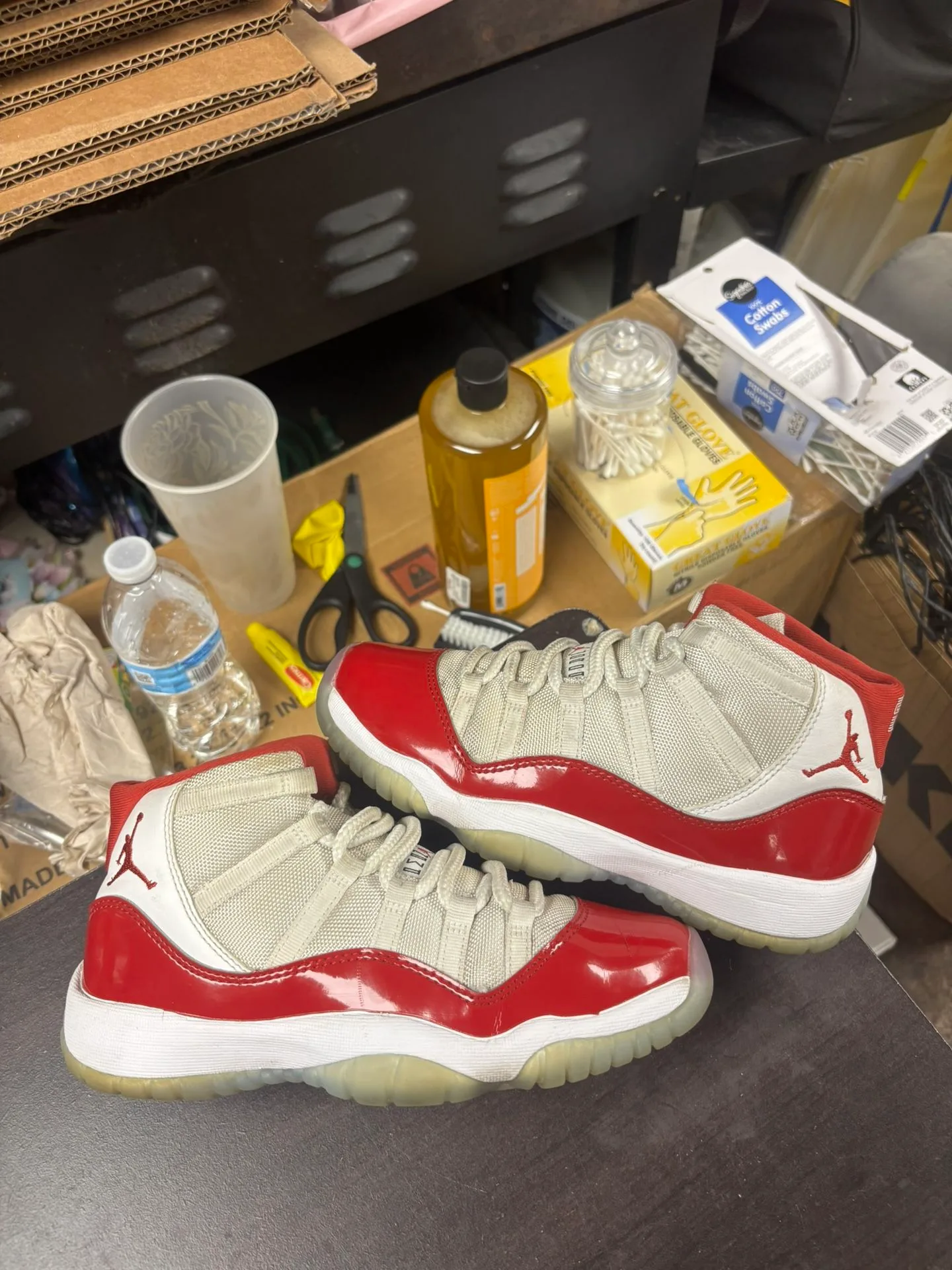 Air Jordan 11 Cherry GS thumbnail