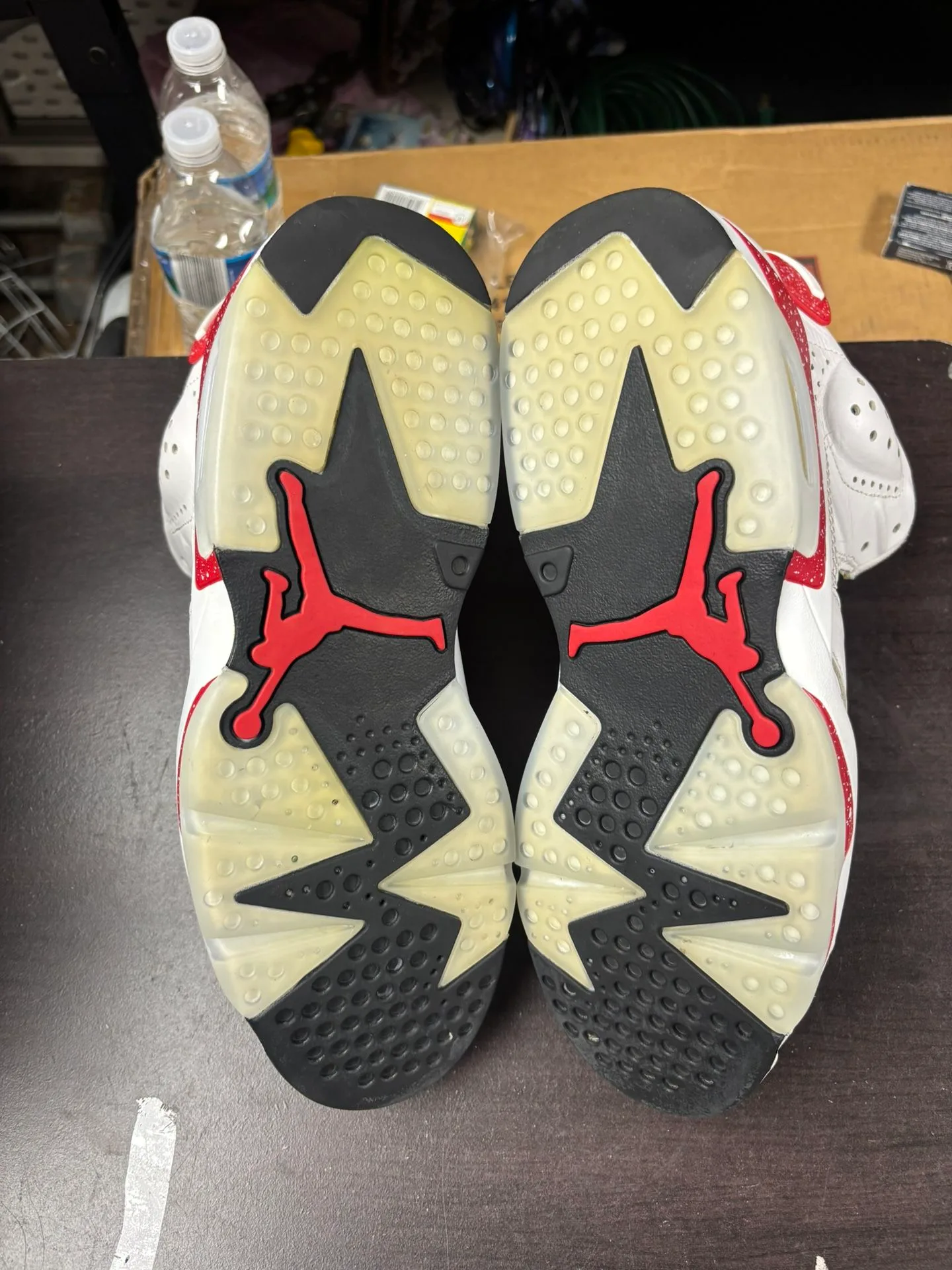 Air Jordan 6 Red Oreo image indicator(3)