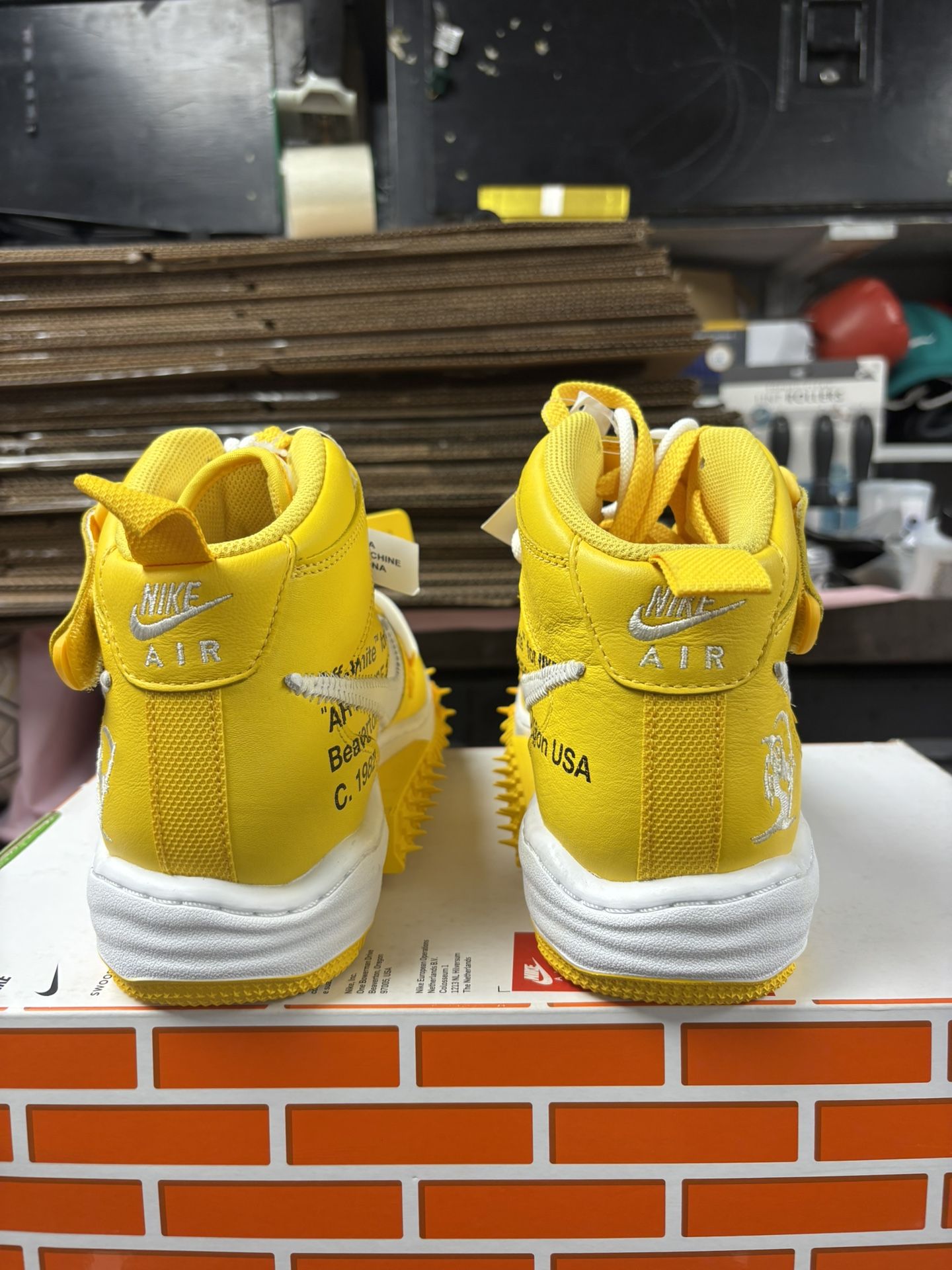 Nike Air Force 1 Mid Off White Varsity Maize - photo 4