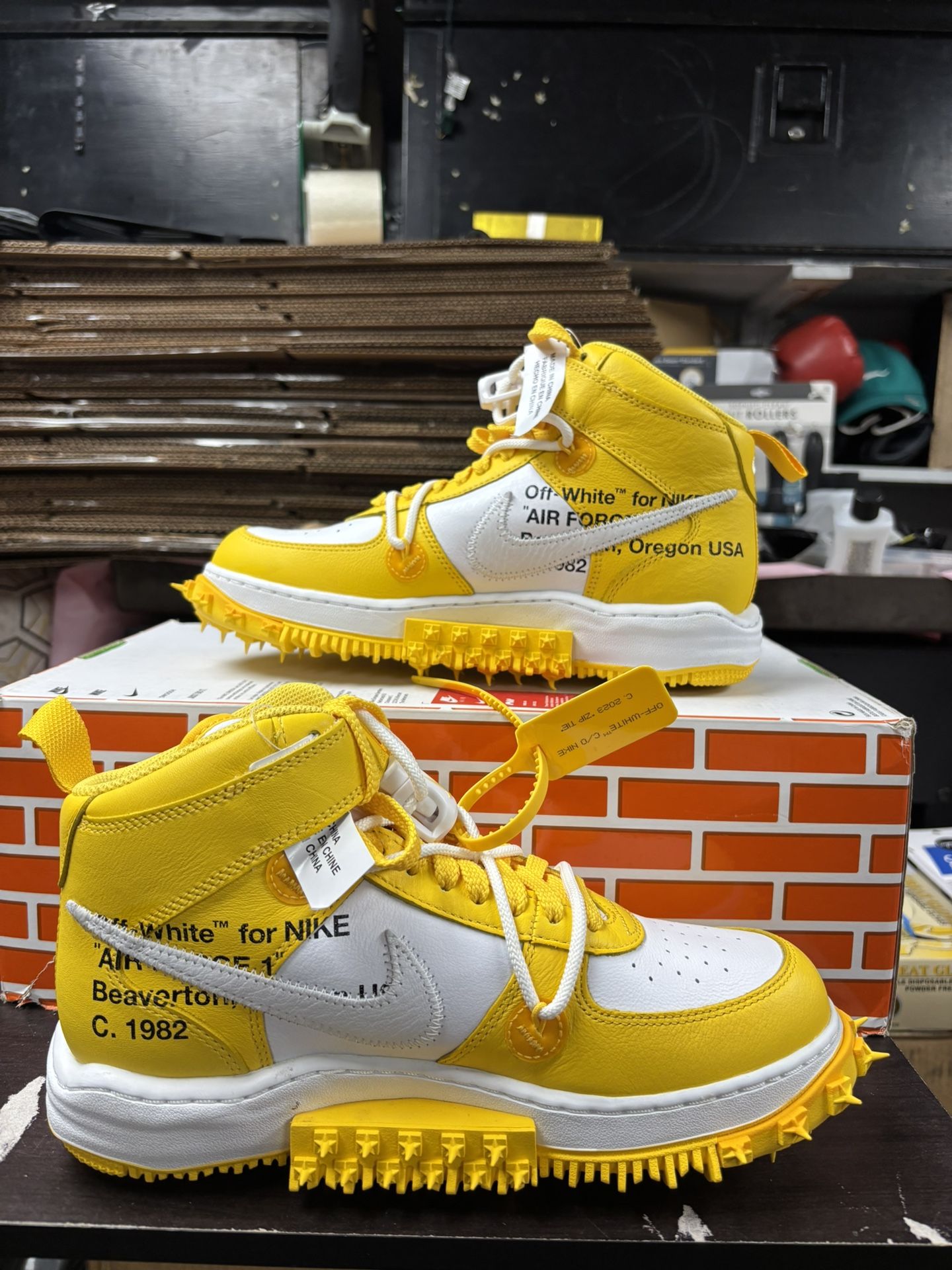 Nike Air Force 1 Mid Off White Varsity Maize - photo 5