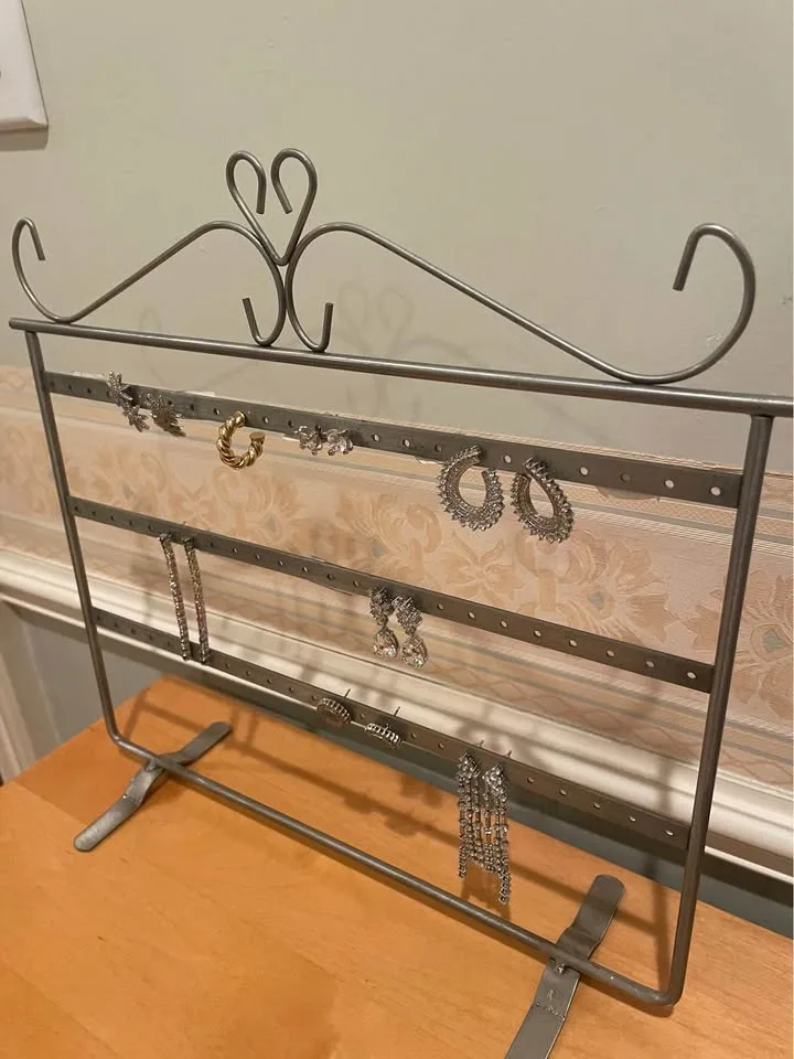 Earrings display and organizer image indicator(2)