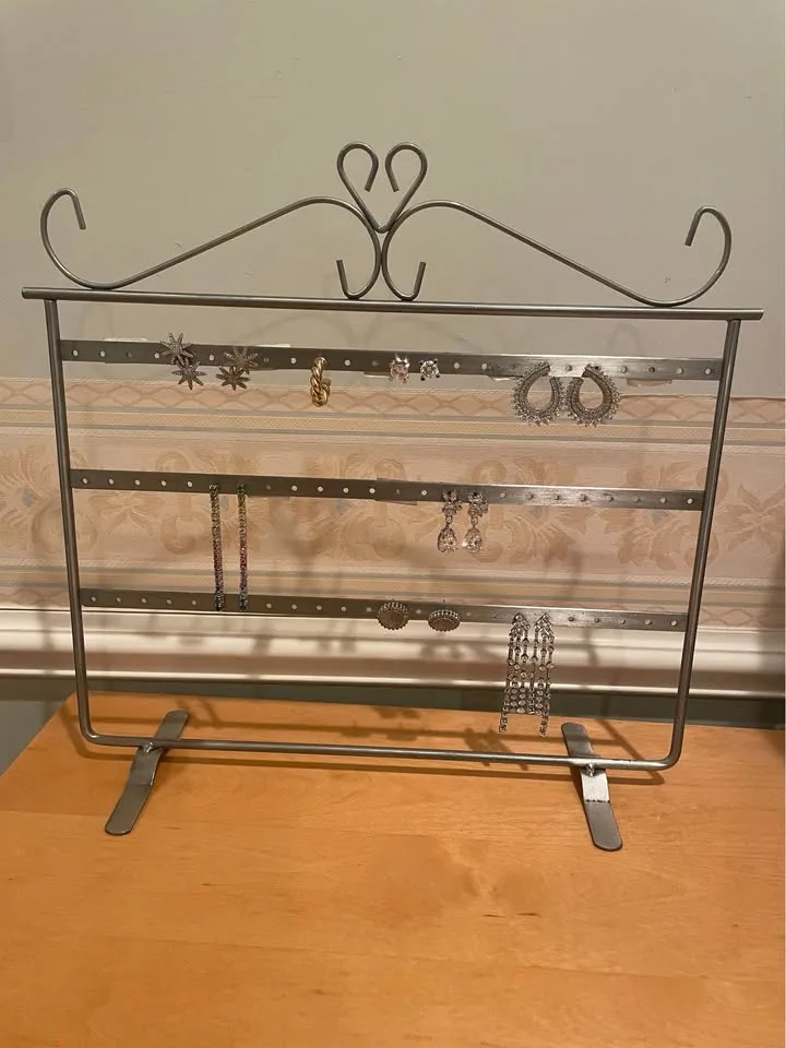 Earrings display and organizer image indicator(4)