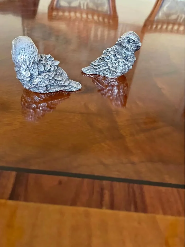 Pair of sterling silver love birds thumbnail