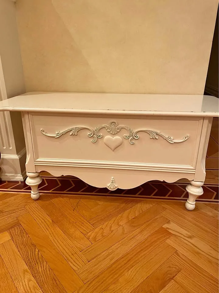 Bench and storage thumbnail