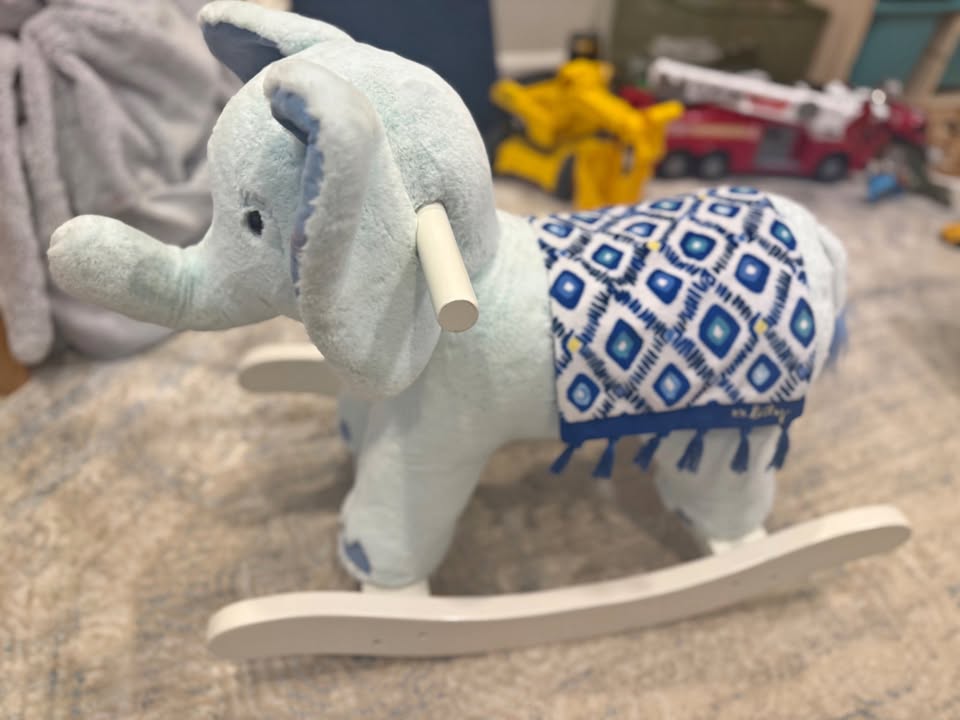 Pottery Barn Kids x Lilly Pulitzer Elephant Rocker – NWT