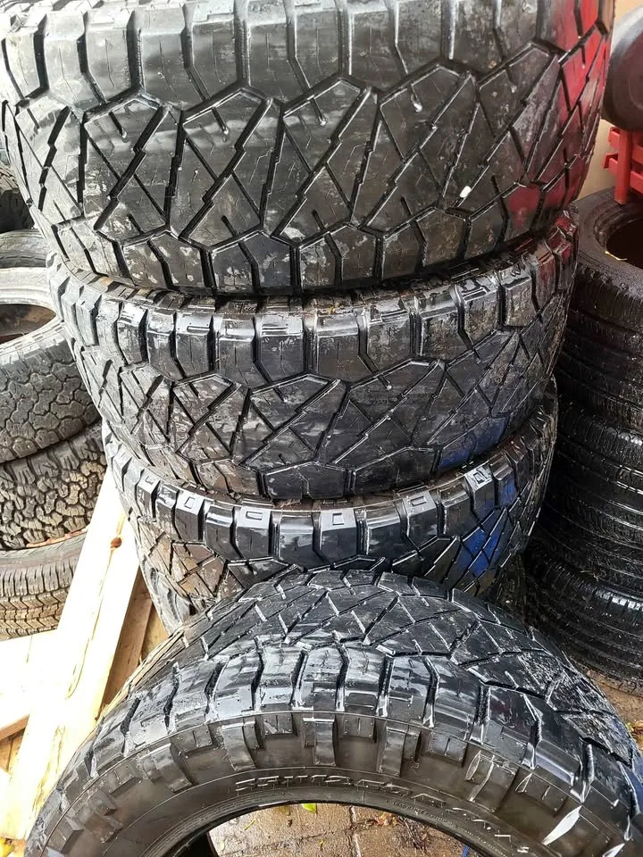 35x12.50/20's Ridge Grappler tires