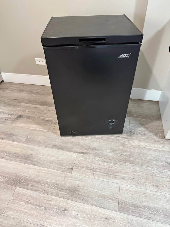 Apartment Sized Deep Freezer