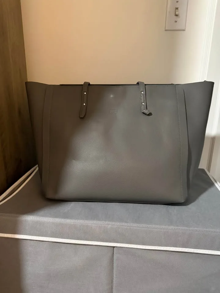 Purse sale!!! image indicator(5)