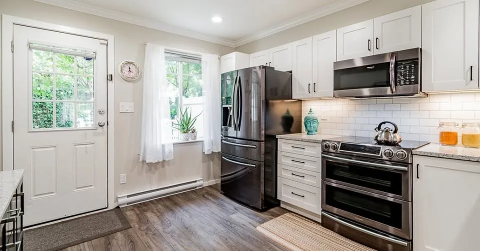 3 Beds 2 Baths - Townhouse image indicator(6)