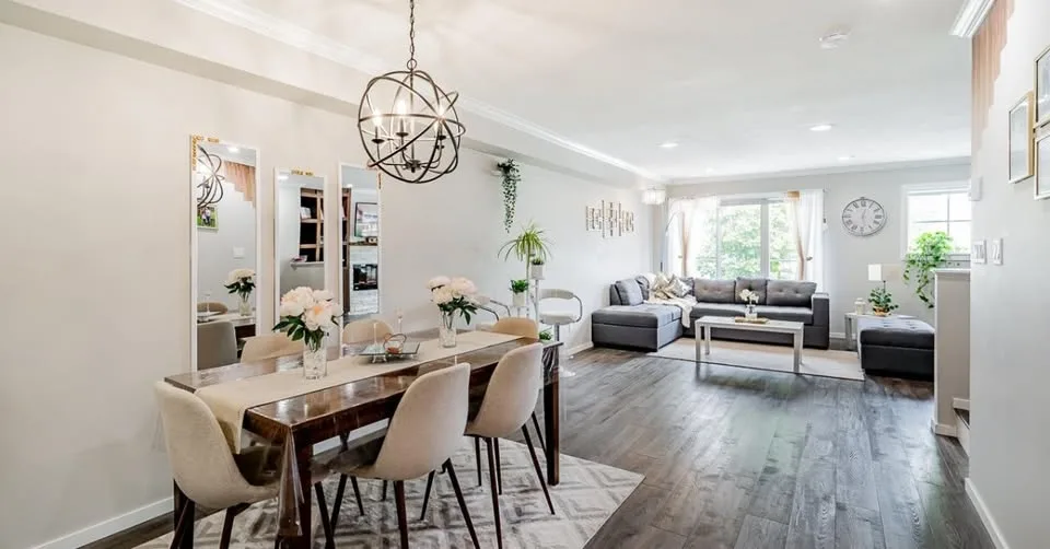 3 Beds 2 Baths - Townhouse image indicator(9)