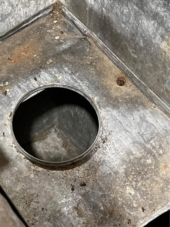 Vintage Ice Box for Sale image indicator(3)