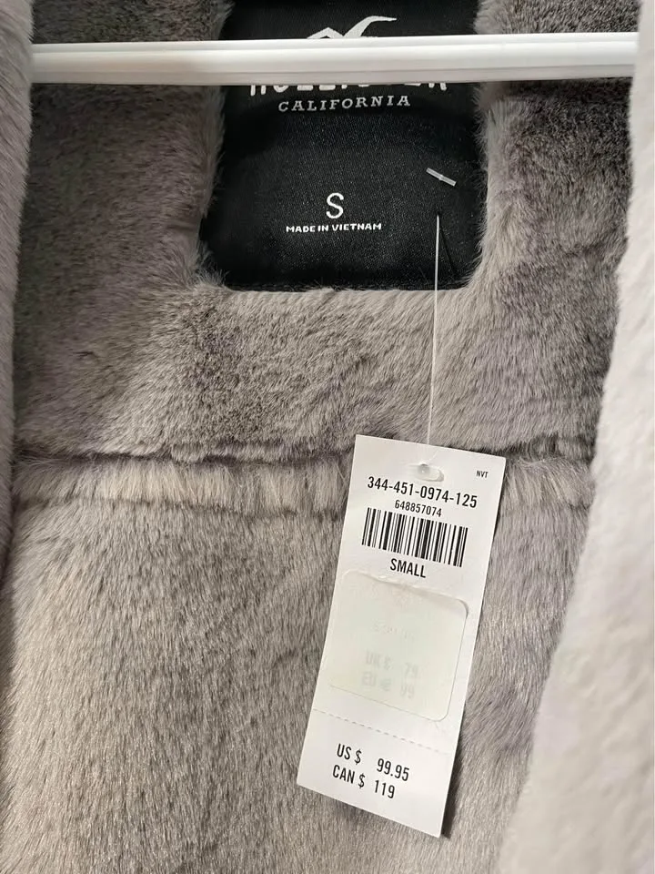 BRAND NEW* Grey Faux Fur/Suede Hollister Jacket - Small image indicator(2)