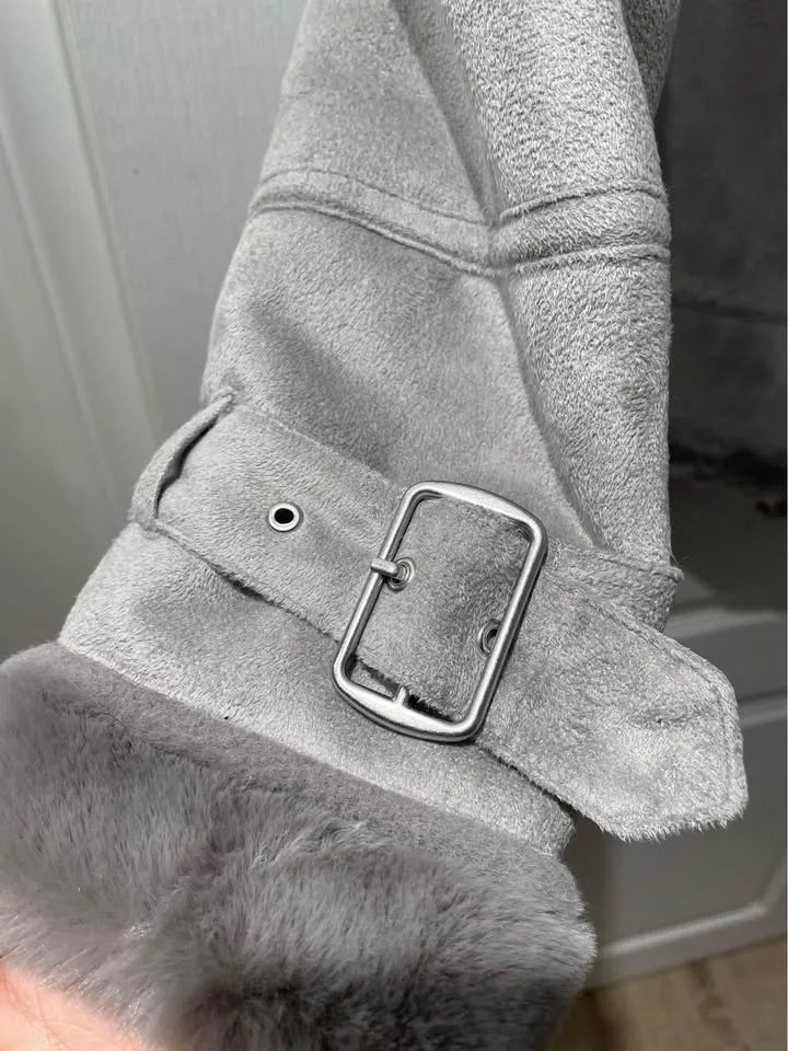 BRAND NEW* Grey Faux Fur/Suede Hollister Jacket - Small image indicator(5)