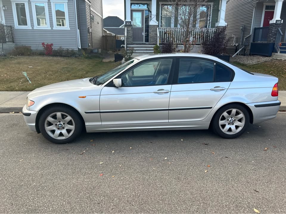 2004 BMW 3 Series - photo 2