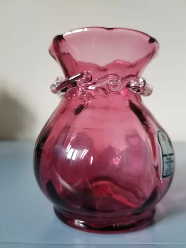 Vintage Pilgrim Cranberry Blown Glass Vase image indicator(6)