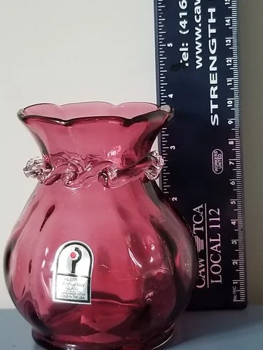 Vintage Pilgrim Cranberry Blown Glass Vase image indicator(10)