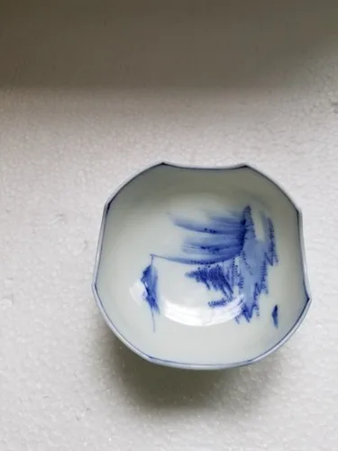 Vintage Meiji/Taisho era Blue/White Porcelain Dish image indicator(4)
