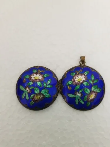 Beautiful Vintage Chinese silver locket enamel handpainted royal image indicator(5)