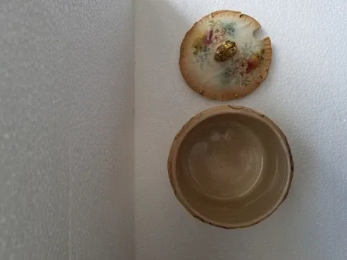 Antique Royal Devon Sugar Bowl image indicator(7)