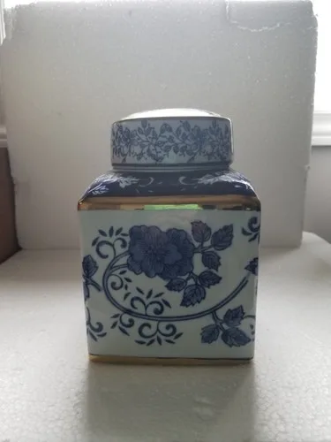 Blue & white ceramic jar, Three Hands Corp. image indicator(4)